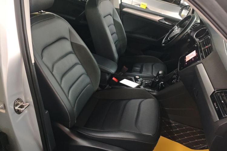 Used Volkswagen Tiguan L 2019 Updated Version 330TSI Automatic Two-Wheel Drive Panoramic Comfort Edition China VI Standard