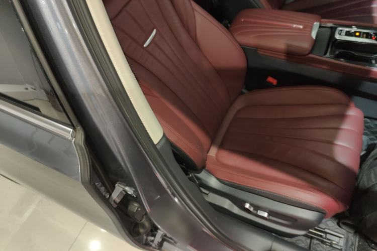 Used Hongqi H5 2024 2.0T Automatic Smart Connect Flagship Edition