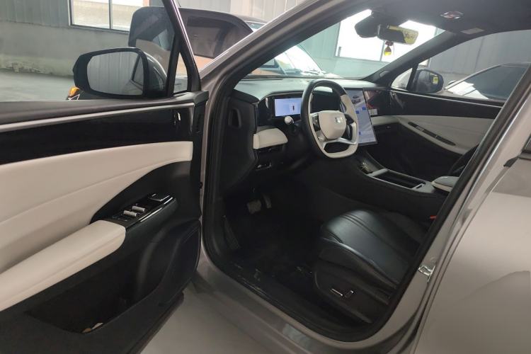 Used  L7 2024 1.5T 115 km PLUS Dragon Edition
