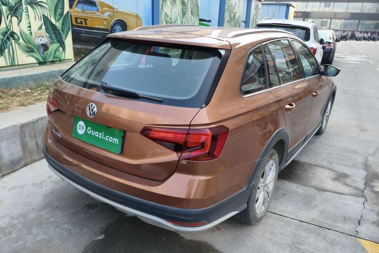 Used Volkswagen C-TREK 2018 1.5L Automatic Comfort Model
