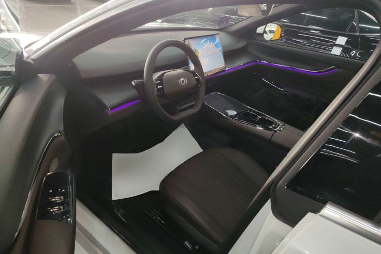 Used  A07 2025 Blue Whale Extended-Range 230 Prestige Model
