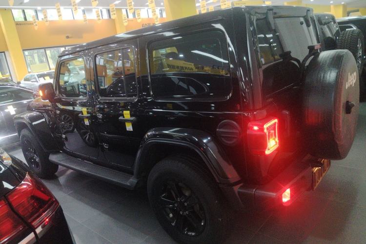 Used  Wrangler 2022 2.0T High Altitude Four-Door Edition
