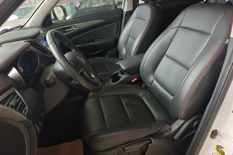 Used Changan CS75 2017 Shangkui Edition 1.5T Manual Fengxiang Model
