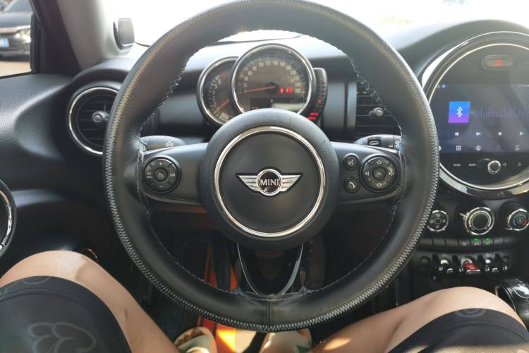 Used  MINI 2014 1.2T ONE+
