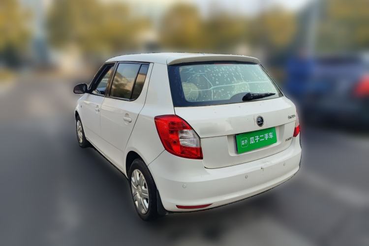 Used Skoda Fabia 2014 1.4L Automatic Crystal Edition
