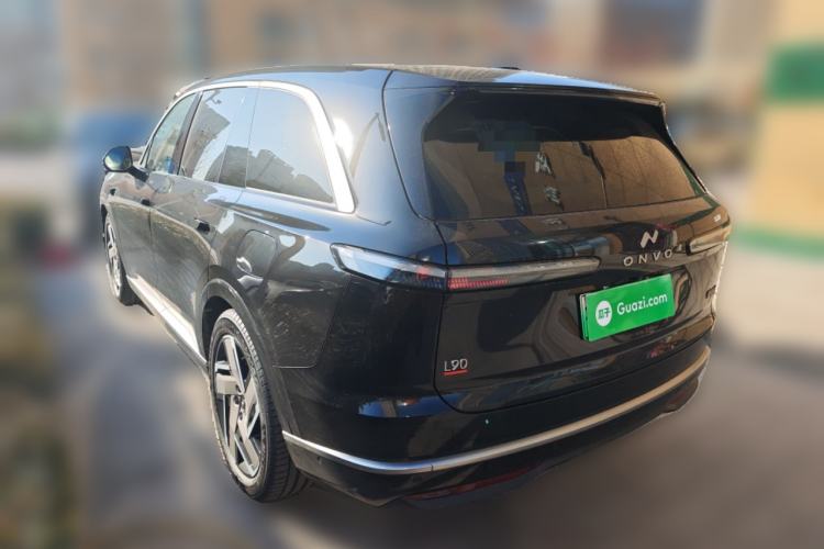 Used ONVO Luxeed L90 2025 Model—Ultra Six-Seater Version
