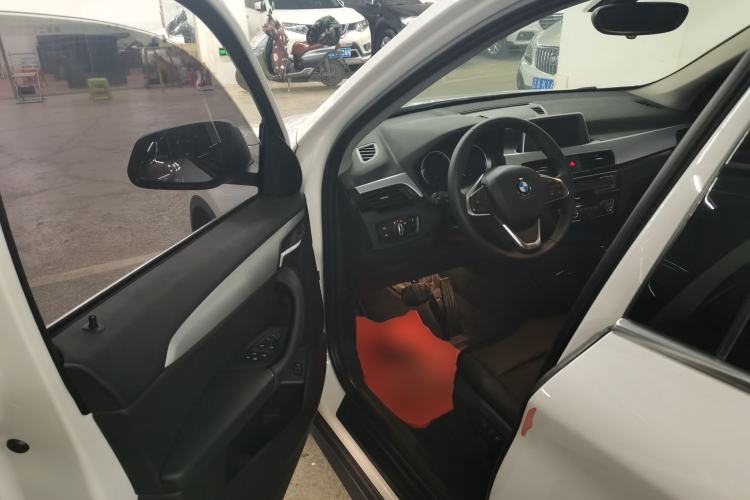 Used BMW X1 2018 sDrive20Li Leading Model