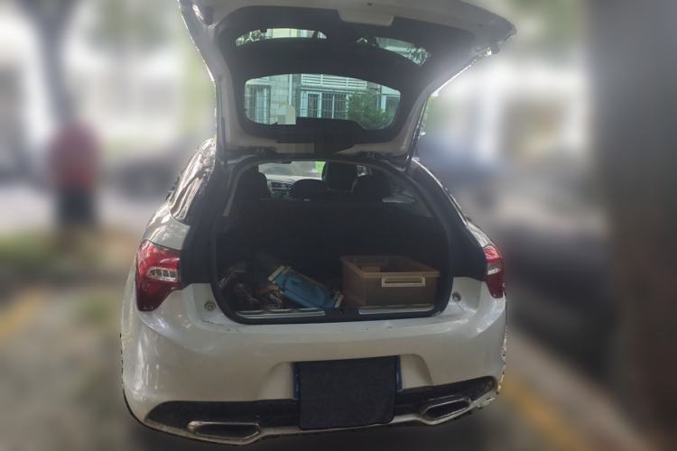 Used  5 2013 1.6T Elegant Edition THP200