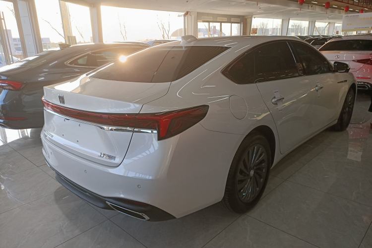 Used Buick LaCrosse 2025 28T Platinum Edition
