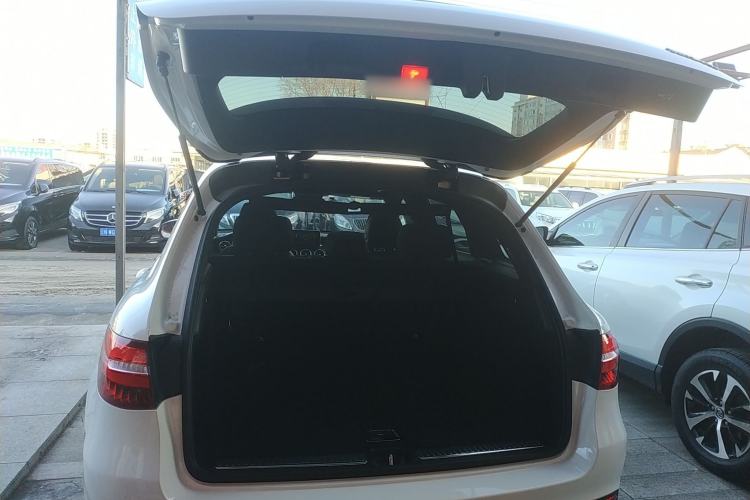 Used Mercedes-Benz GLC 2016 GLC 300 4MATIC Dynamic Model