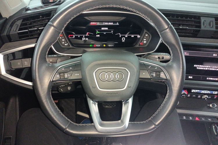 Used Audi Q3 2022 35 TFSI Fashion Dynamic Model