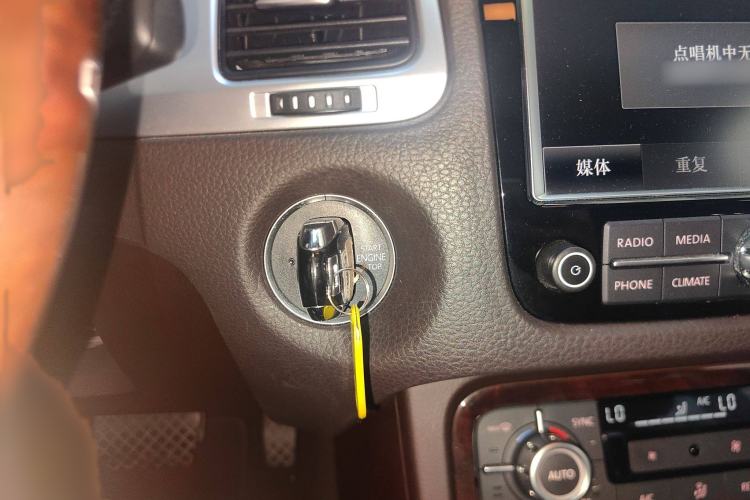 Used Volkswagen Touareg 2011 3.0 TSI Comfort Version
