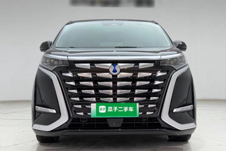 Used Denza D9 2024 DM-i 1050 Luxury Model
