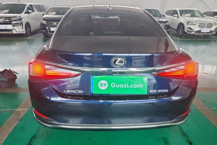 Used Lexus ES 2020 200 Excellence Edition