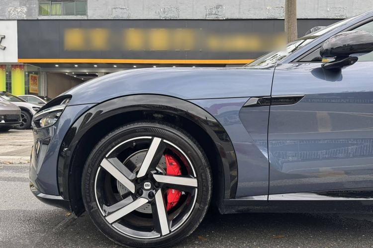 Used  YU7 2025 Ultra-Long Range High-Performance All-Wheel-Drive Max Edition
