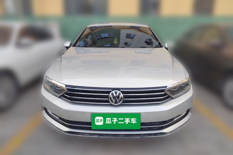 Used Volkswagen Magotan 2017 280TSI DSG Leading Edition
