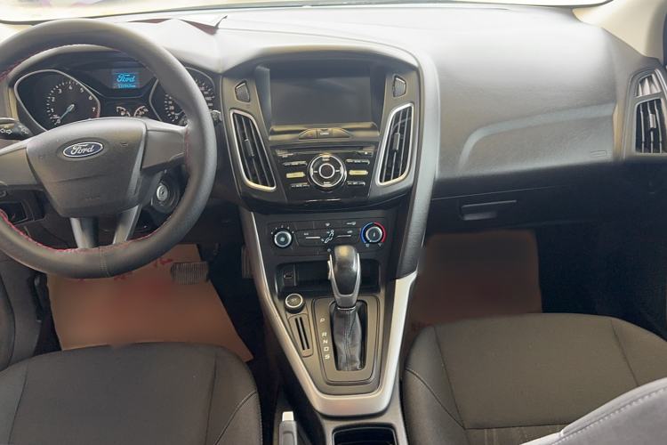 Used Ford Focus 2018 Hatchback Classic 1.6L Automatic Comfort Plus SmartDrive Edition
