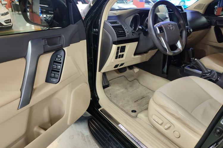 Used Toyota Prado 2015 2.7L Parallel Import