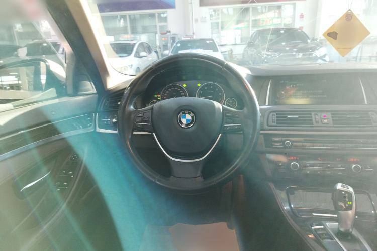 Used BMW 5 Series 2014 525Li Luxury Design Package
