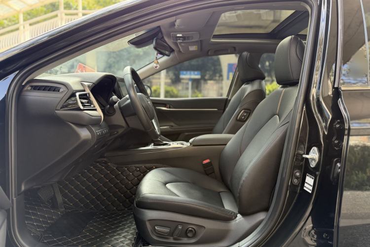 Used Toyota Camry 2023 2.5G Luxury Edition
