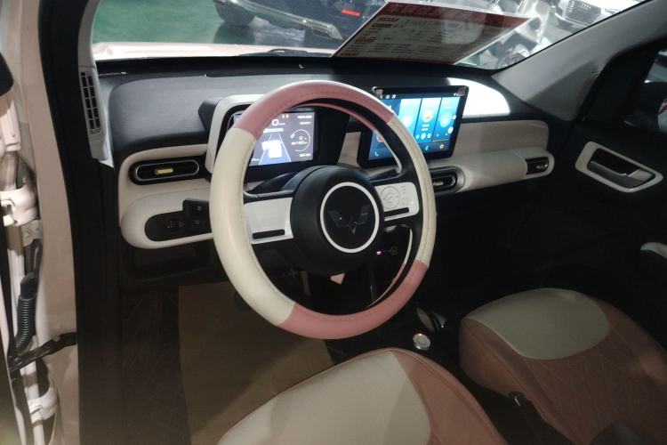 Used Wuling Hongguang MINIEV 2024 3rd Generation 120 km
