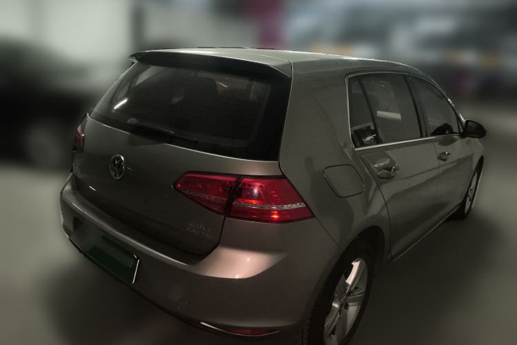 Used Volkswagen Golf 2016 230TSI Automatic Comfort Version
