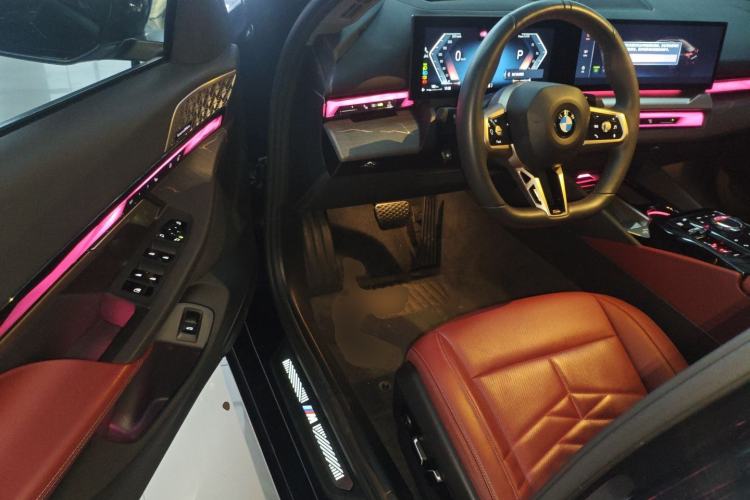 Used BMW 5 Series 2025 530Li Luxury Edition M Sport Package
