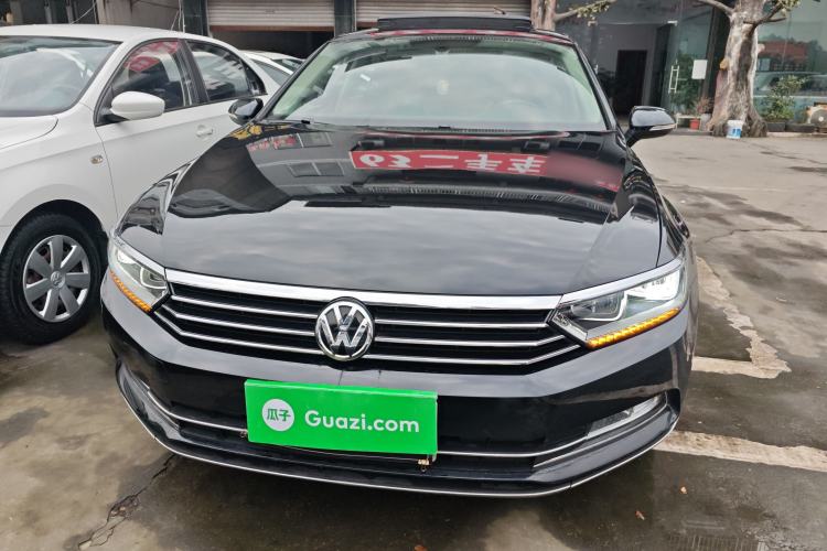 Used Volkswagen Magotan 2018 330TSI DSG Luxury Model
