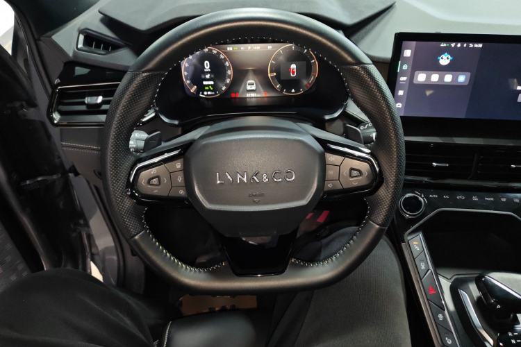 Used Lynk & Co 06 2023 Remix 1.5T Dynamic Halo

