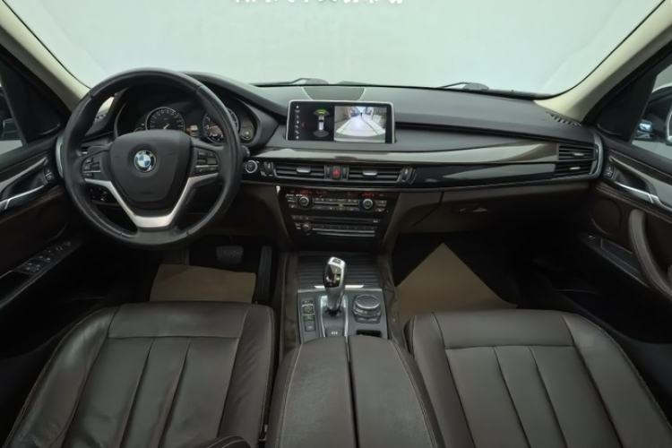 Used BMW X5 2018 xDrive28i
