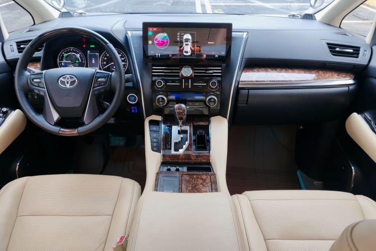 Used Toyota Alphard 2021 Dual-Engine 2.5L Luxury Edition