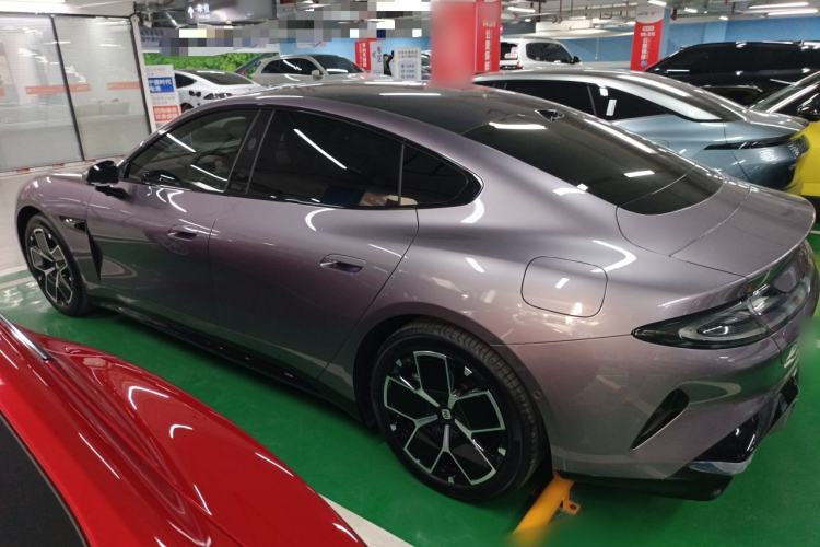 Used  SU7 2024 Rear-Drive Ultra-Long Range Advanced Pro-Level Intelligent Driving Version