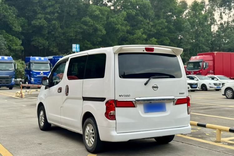 Used Nissan NV200 2016 Revised Version 1.6L Manual Luxury Edition
