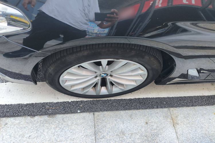 Used BMW 5 Series 2018 525Li Luxury Package
