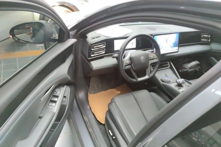 Used BYD Qin L 2025 DM-i Smart Drive 120KM Superior Model
