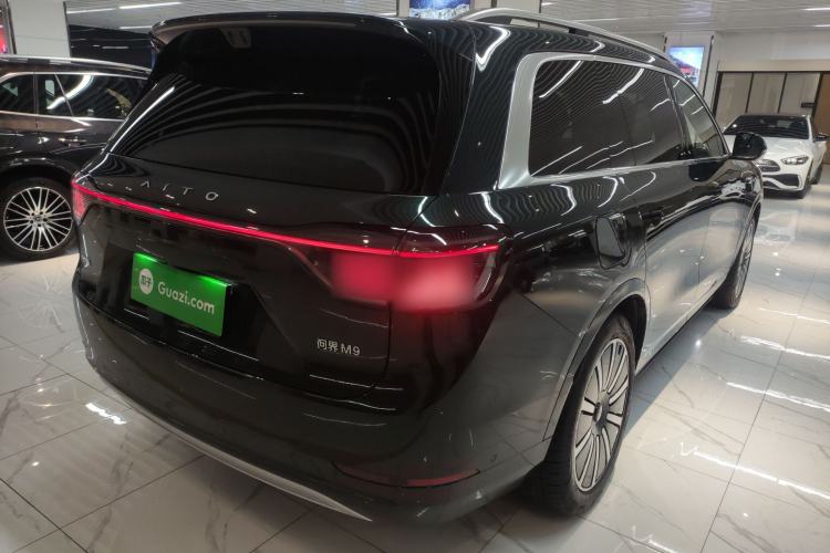 Used Hima AITO M9 2025 Extended-Range Ultra Version 52 kWh 6-Seater
