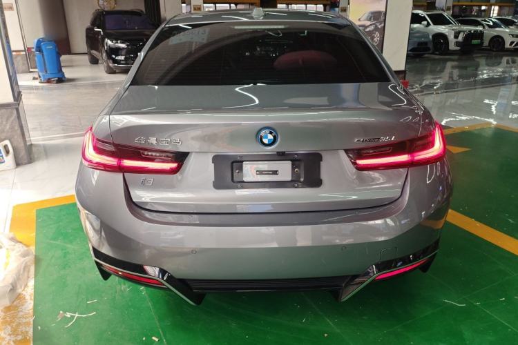 Used BMW i3 2022 eDrive 35 L
