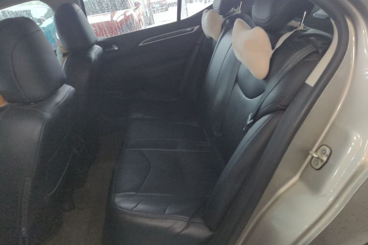 Used Citroen C4L 2015 1.2T Automatic Luxury Edition
