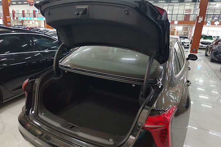 Used Hongqi H5 2024 1.5T DCT Smart Connect Flagship Edition
