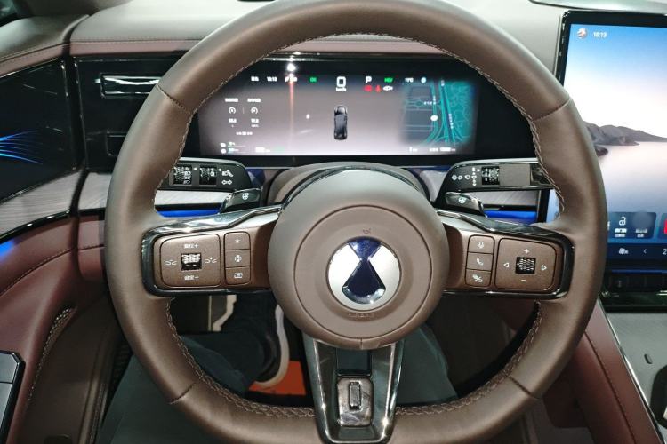 Used Denza Z9GT 2024 1100 Four-Wheel Drive Ultra Version
