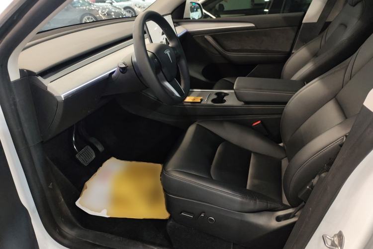 Used Tesla Model Y 2024 Rear-Wheel-Drive Version
