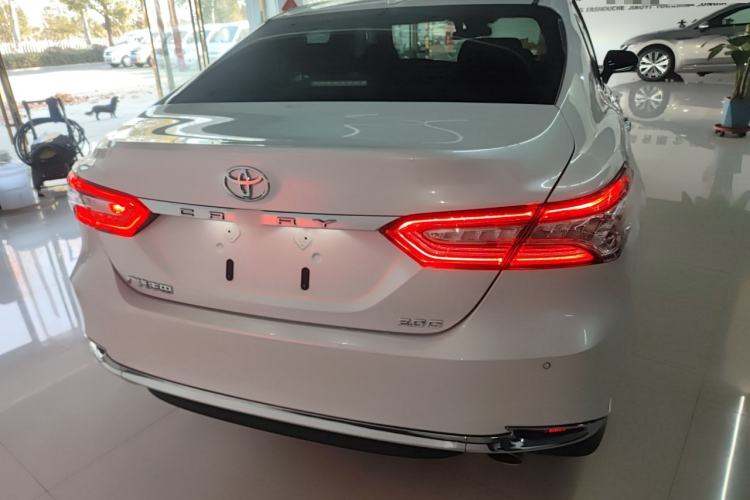 Used Toyota Camry 2023 2.0G Luxury Edition
