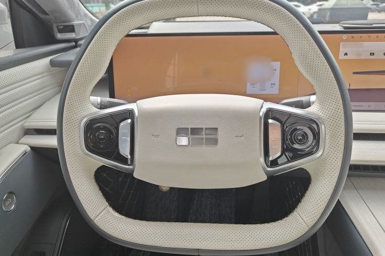 Used  E8 2024 665 km Range Rear-Drive Starship Long-Range Version
