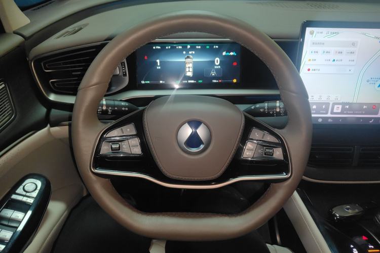 Used Denza D9 2024 DM-i 980 Four-Wheel Drive Flagship Model