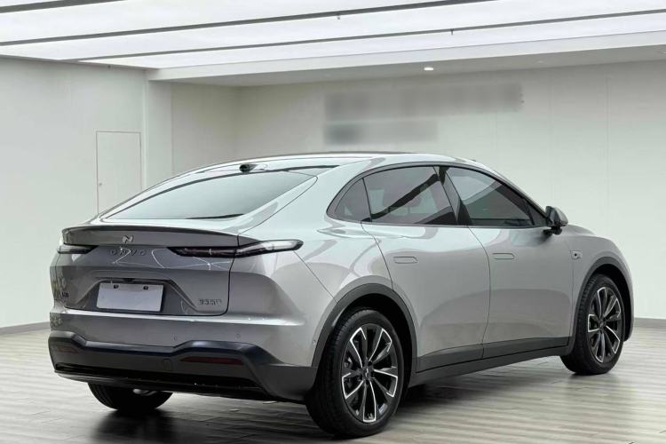 Used ONVO L60 2024 60 kWh Rear-Drive Version
