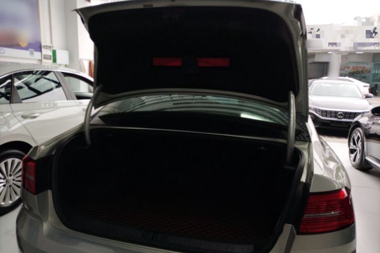 Used Volkswagen Magotan 2019 330TSI DSG Leading Model China VI Standard
