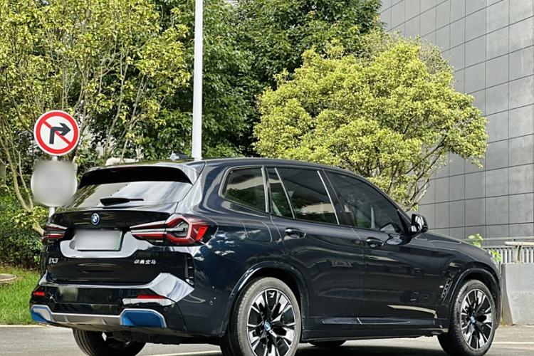 Used BMW iX3 2022 Leading Type
