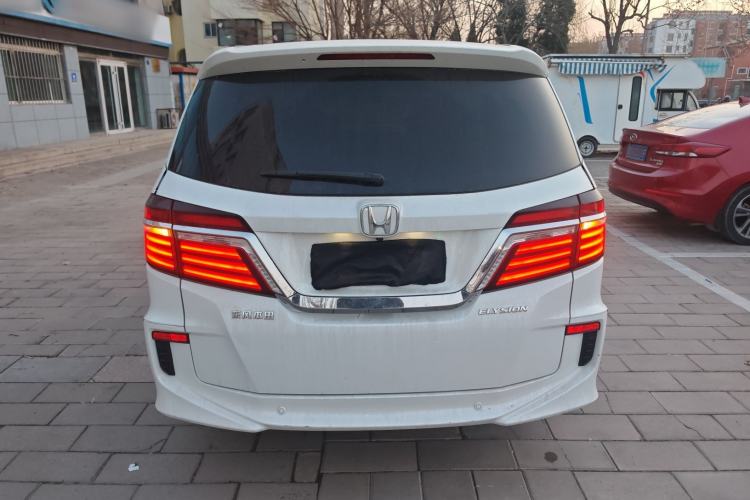 Used Honda Elysion 2016 2.4L Luxury Edition
