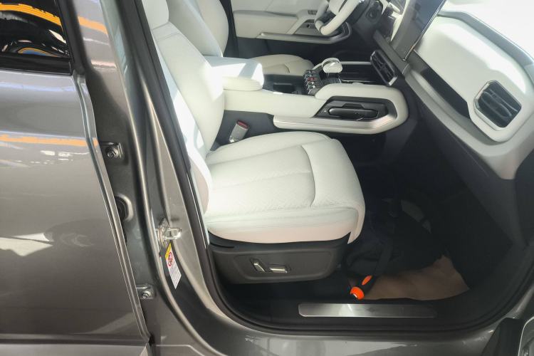 Used  Titanium 3 2025 501KM All-Wheel Drive Intelligent Driving Ultra Version
