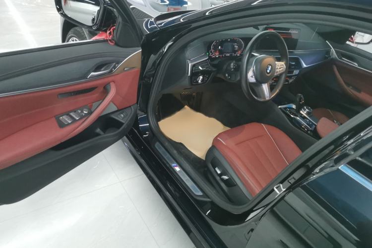 Used BMW 5 Series 2023 Restyled 530Li Leading Edition M Sport Package
